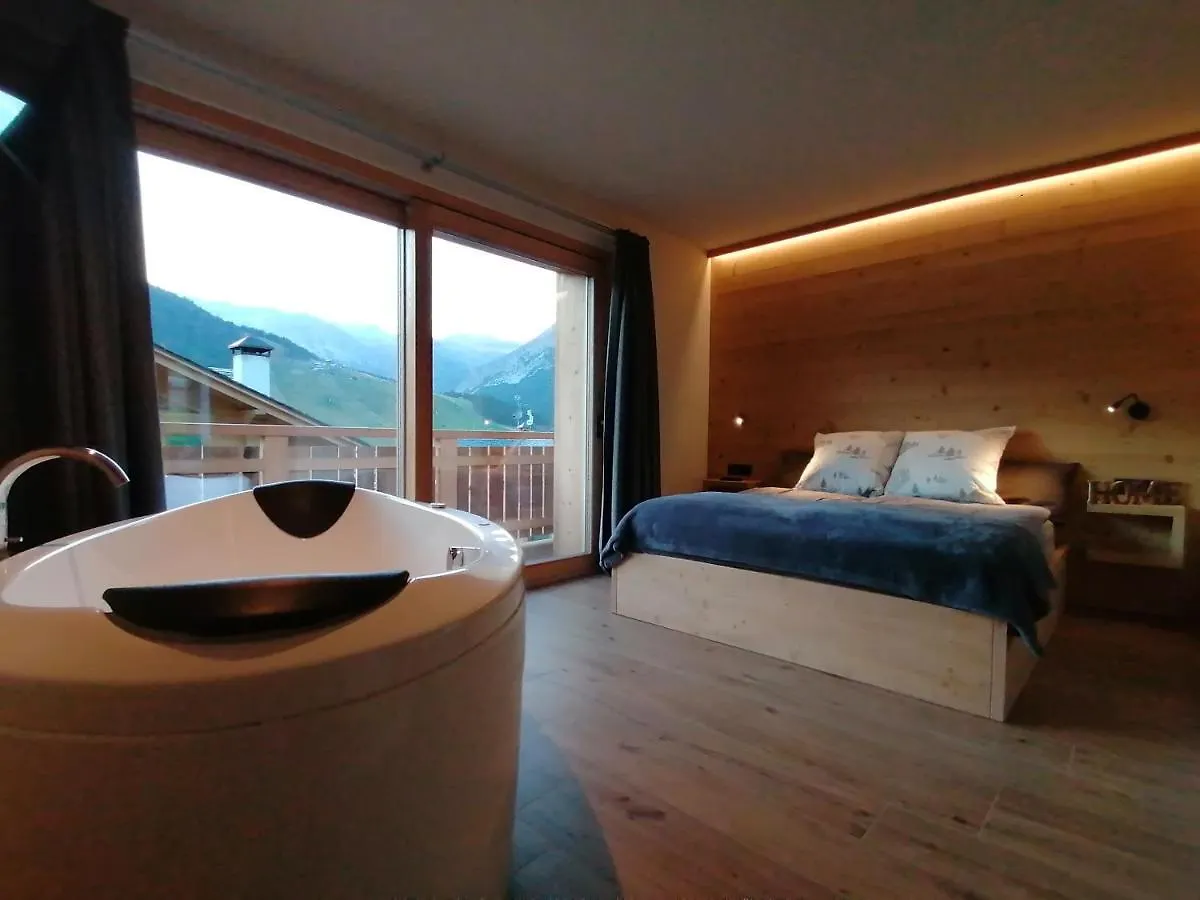 Nova Lodge Livigno 0*,  Italy